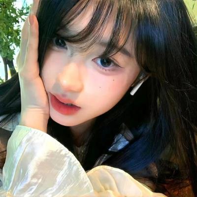 艳欲女秘书 封面